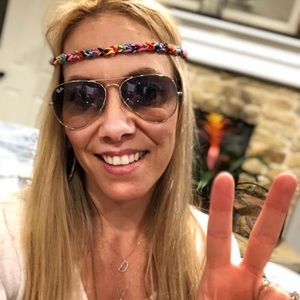 Meet your Posher, Dorea